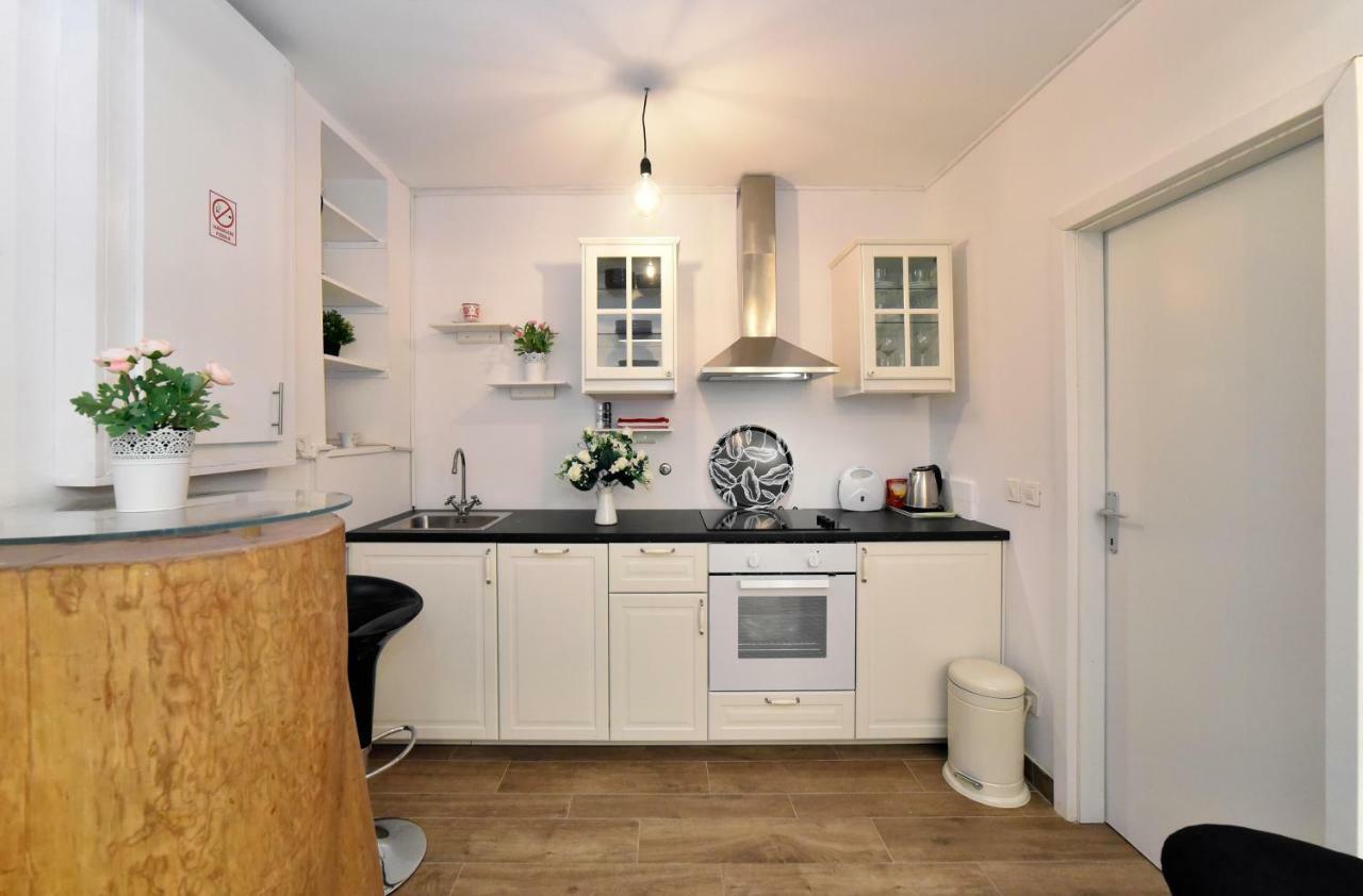 Ban Jelacic Apartment Zágráb Kültér fotó